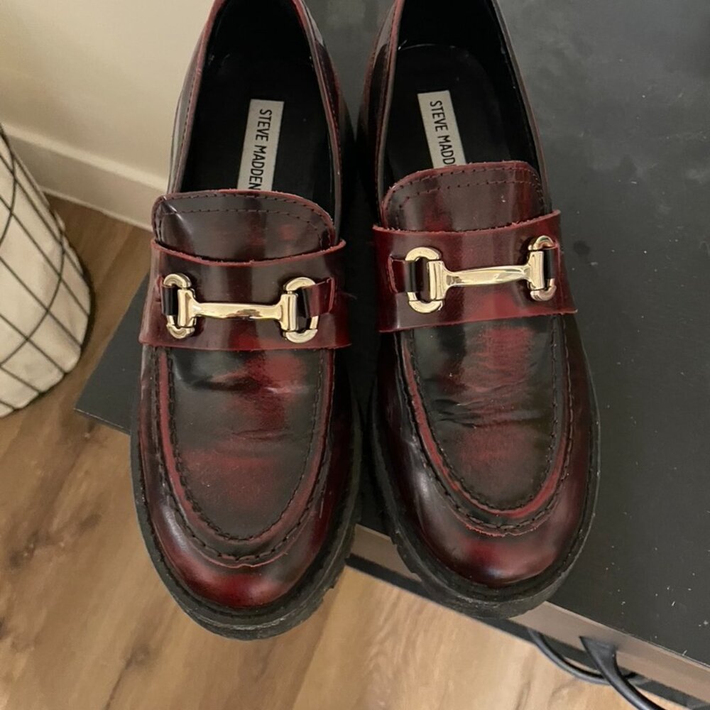Steve Madden - Lando Loafer - Burgundy - Picture 3 of 5